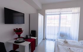 Silver Moon Residence 1